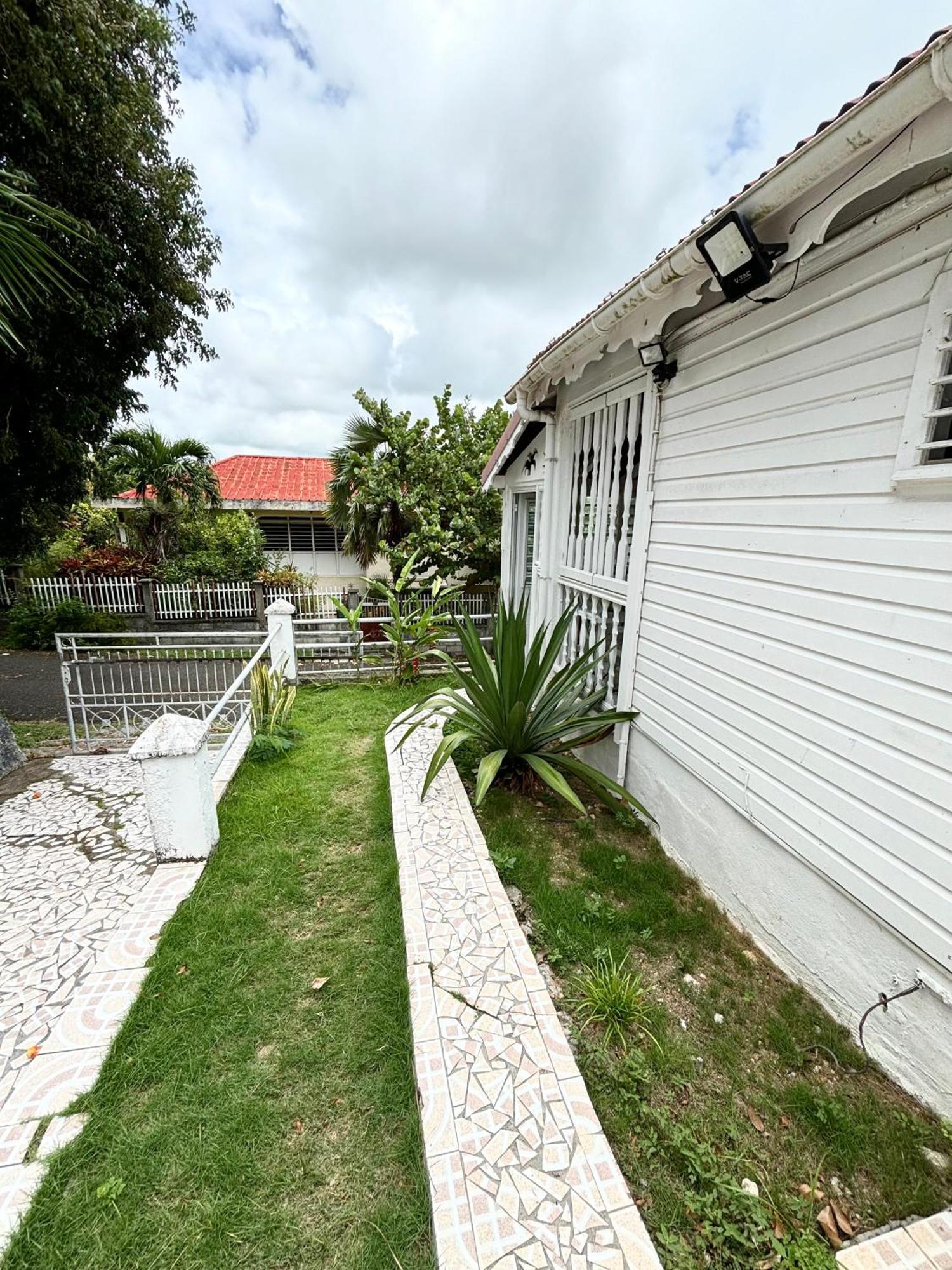 Le Nid De Lorhila - Jacuzzi, Piscine, Plage Sainte-Anne (Grande-Terre) Exterior foto